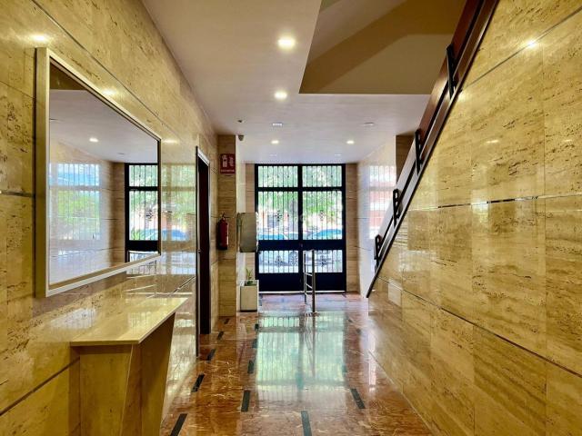Piso en venta en Sevilla, Los Remedios. VIVIENDA REFORMADA EN TABLADA LOS REMEDIOS. Pisos.