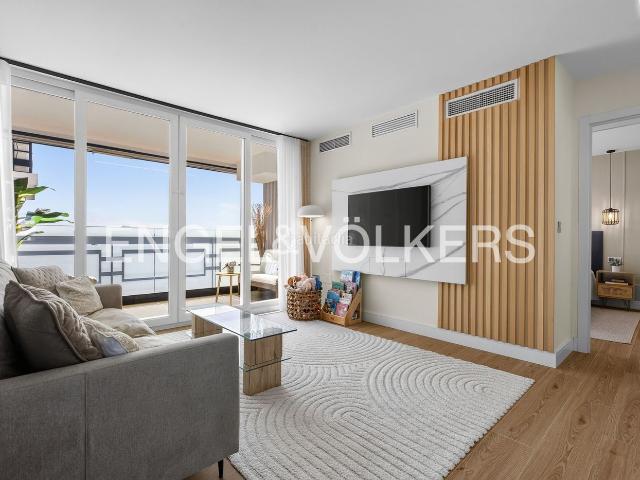 Piso en venta en Sevilla, La Buhaira. Exclusivo piso de Diseño con Vistas Panorámicas en el Corazón de Nervión. Pisos.