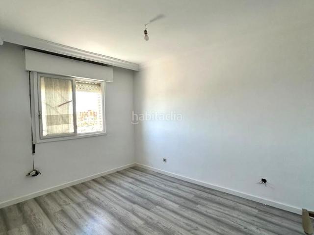 Piso en venta en Sevilla, La Oliva. Amplio piso totalmente reformado en Nueva Europa Sevilla. Pisos.