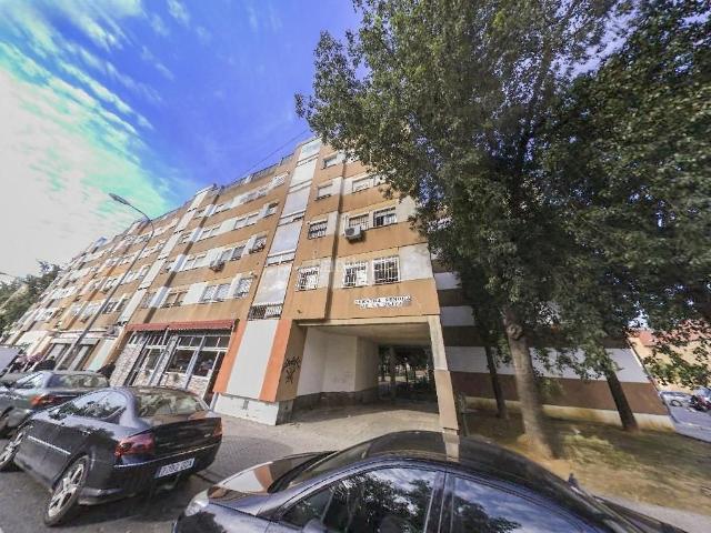 Piso en venta en Sevilla, La Oliva. Venta de Piso en CDR sin posesión no visitable en Bº Nuestra Señora de la Oliva Sevilla. Pisos.