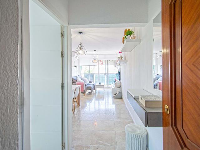 Piso en venta en Sevilla, La Oliva. Pisos.