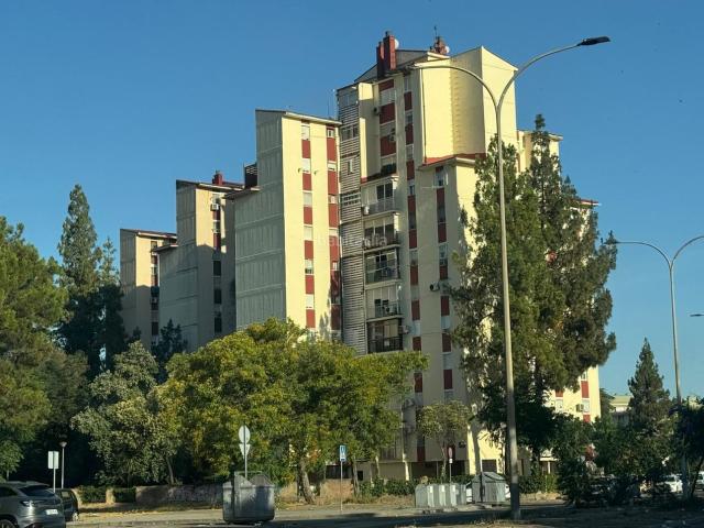 Piso en venta en Sevilla, La Oliva. Pisos.