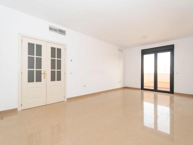 Piso en venta en Sevilla, La Oliva. Pisos.