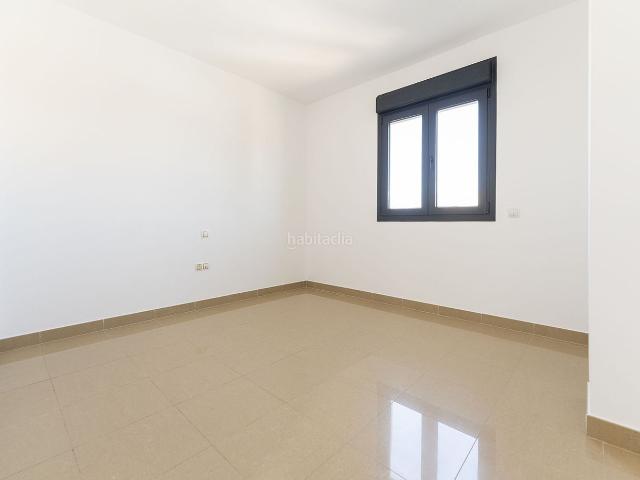 Piso en venta en Sevilla, La Oliva. Pisos.