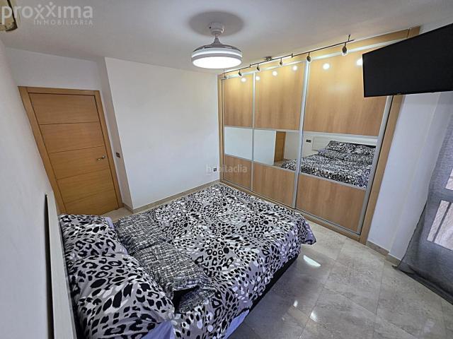 Piso en venta en Sevilla, La Plata. Magnífico piso de 82 m2 completamente reformado con terraza privada. Pisos.