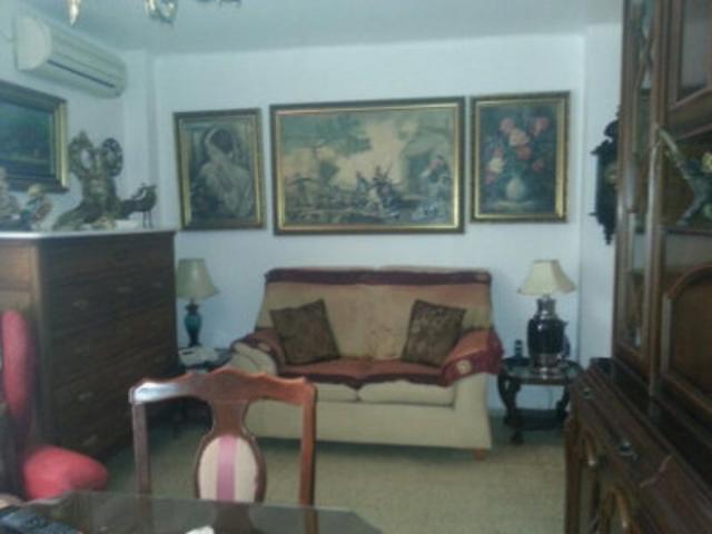 Piso en venta en Sevilla, Miraflores