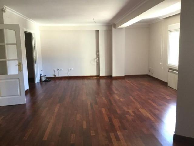 Piso en venta en Sevilla, Nervión