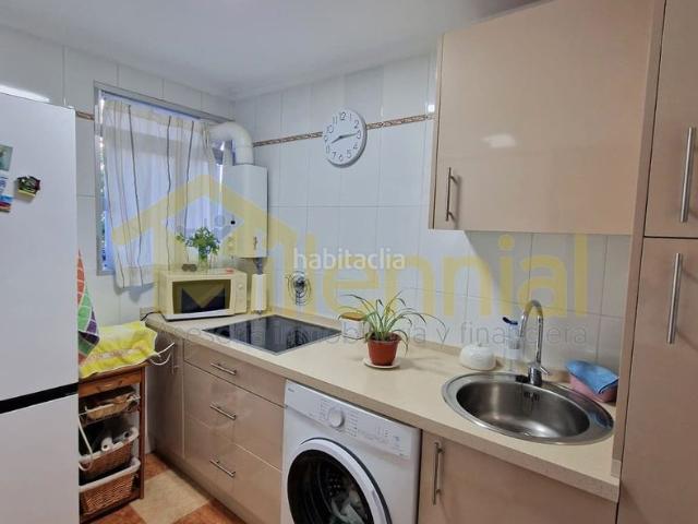 Piso en venta en Sevilla, San Pablo. Piso en venta en San Pablo, Barrio D. Pisos.