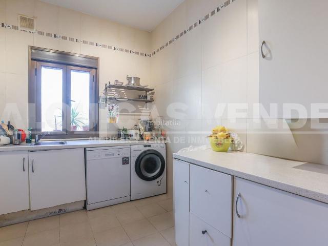 Piso en venta en Sevilla, Santa Catalina. Excelente vivienda en una situción inmejorable. Centro de Sevilla. 5 m de Corte Inglés. Pisos.