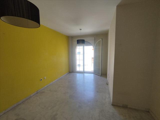 Piso en venta en Sevilla, Sevilla en Calle Parroco Antonio Gomez Villalobos