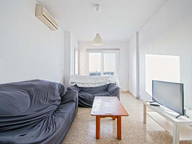 Piso en venta en Sevilla, Sector Sur La Palmera Reina Mercedes. Magnífica oportunidad en Reina Mercedes!. Pisos.
