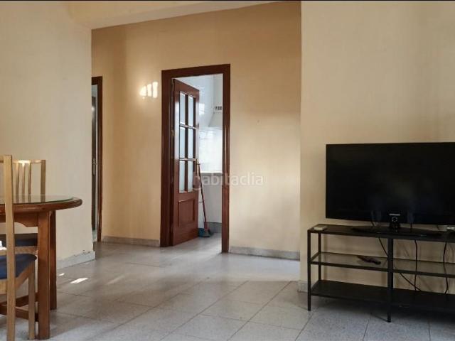 Piso en venta en Sevilla, Sector Sur La Palmera Reina Mercedes. Venta de piso en Sevilla Capital Reina Mercedes. Pisos.