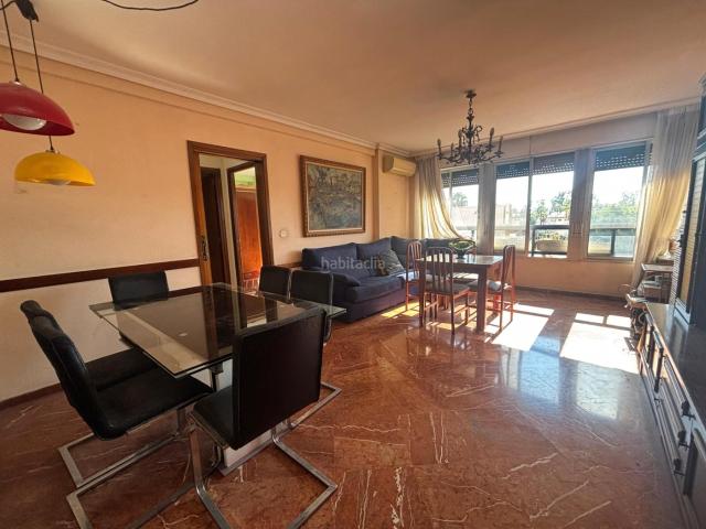 Piso en venta en Sevilla, Parque María Luisa Giralda Sur. Piso a reformar en Las Cruzadas. Pisos.