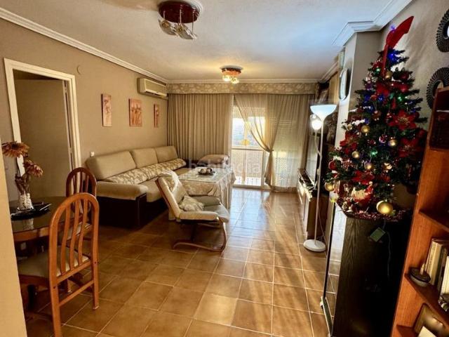 Piso en venta en Sevilla, Parque Atlántico San Matías. Piso en venta en Ctra. Carmona, 3 dormitorios. Pisos.