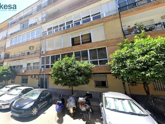 Piso en venta en Sevilla, Parque Alcosa. Venta de Piso en Ciudad De Burjasot Sevilla. Pisos.