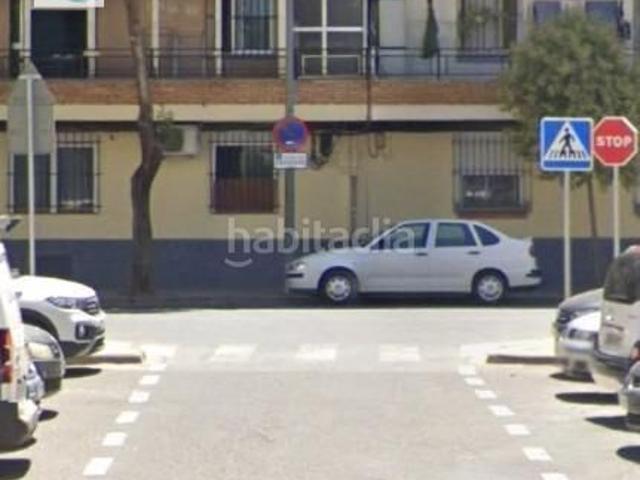 Piso en venta en Sevilla, Parque Alcosa. Venta piso en Sevilla. Pisos.