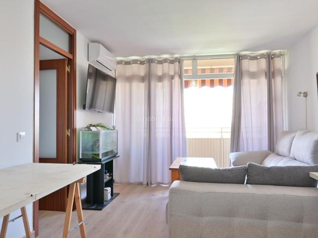 Piso en venta en Sevilla, Pino Montano Consolación. Bonito piso reformado de cuatro dormitorios en la zona de San Diego. Pisos.