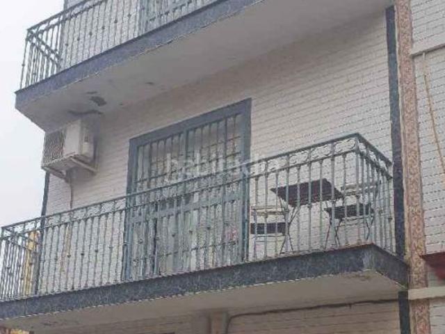 Piso en venta en Sevilla, Torreblanca. INMUEBLE ALQUILADO SIN ACCESO AL INTERIOR. Pisos.