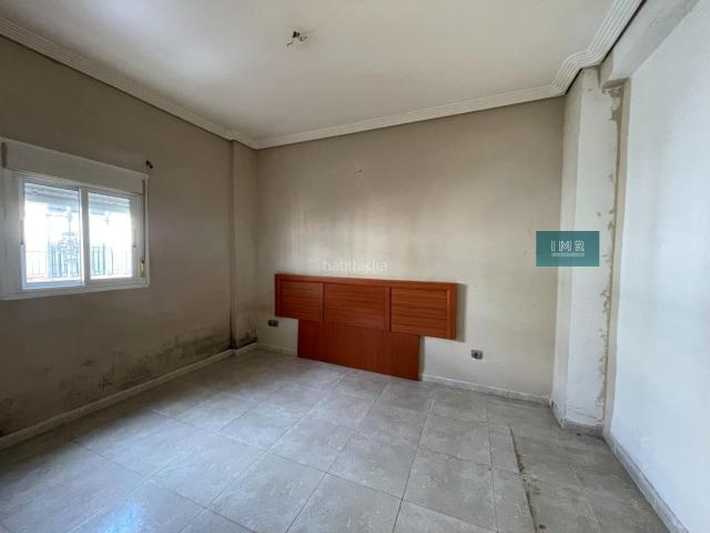 Piso en venta en Sevilla, Torreblanca. OPORTUNIDAD! Luminoso piso de 3 dorm. con terraza en la zona residencial de Torreblanca. Pisos.