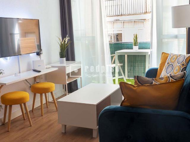 Piso en venta en Sevilla, Triana Oeste. PISO EN VENTA EN TRIANA. CON LICENCIA TURÍSTICA. Pisos.