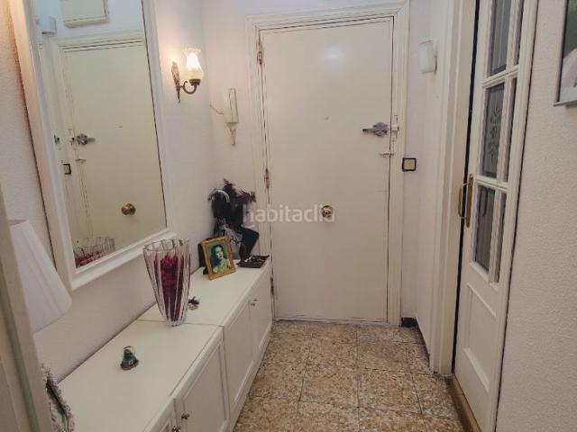 Piso en venta en Sevilla, Triana Oeste. SE VENDE ESTE MAGNÍFICO PISO situado en Ronda de los Tejares, en pleno barrio de Triana. Pisos.