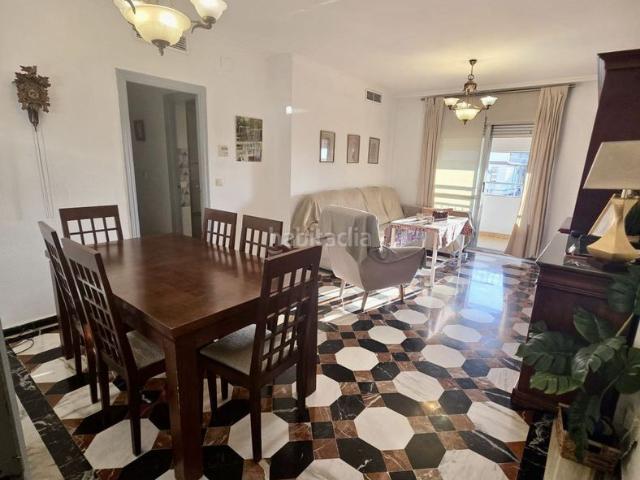 Piso en venta en Sevilla, Urbadiez Entrepuentes. Piso en venta en Sevilla Este, 4 dormitorios. Pisos.