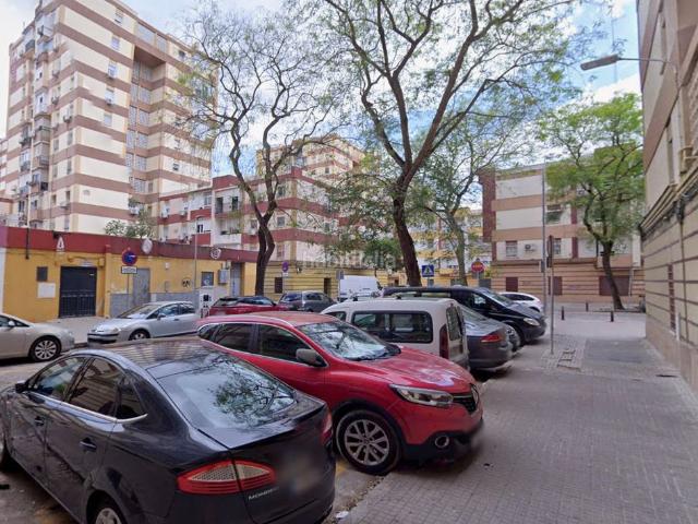Piso en venta en Sevilla, Villegas. Pisos.