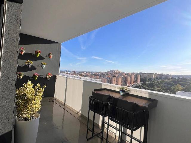 Piso en Venta en Sierra de Estepona Avda. de Andalucía