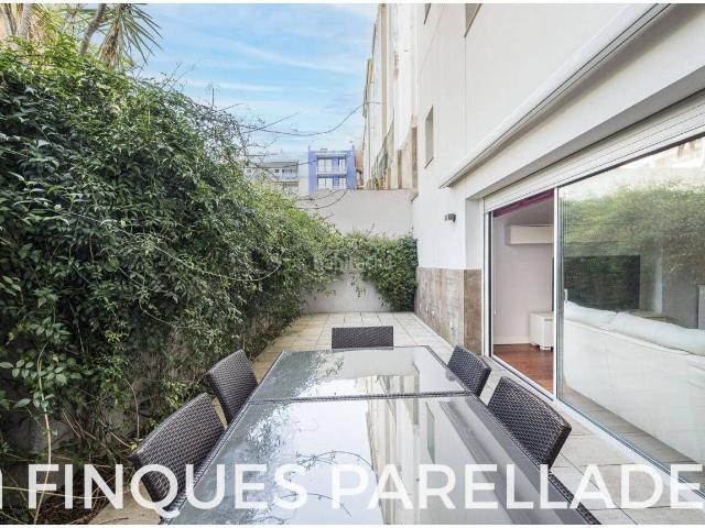 Piso en venta en Sitges, Aiguadolç Sant Sebastià Costa Dorada. ESPECTACULAR EDIFICIO EN PRIMERA LINEA DE MAR EN SITGES, BARCELONA. PLAYA SAN SEBASTIAN. DE LUJO. Pisos.
