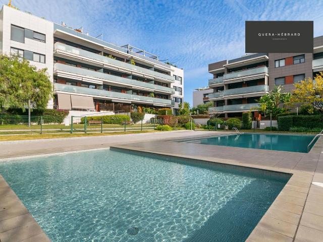 Piso en venta en Sitges, Ametllers Poble Sec Costa Dorada. Piso familiar de 4 habitaciones en La Plana con terraza, piscina y parking a 5 min de la playa. Pisos.