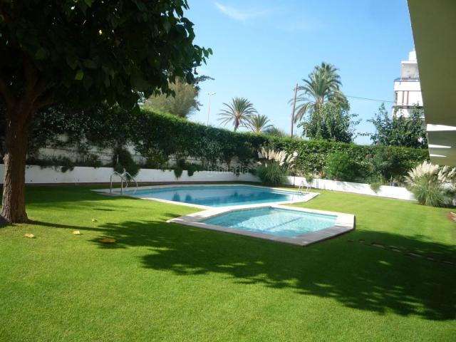 Piso en venta en Sitges, Can Girona Terramar Vinyet Costa Dorada. Exclusivo piso con vistas al mar en Vinyet, Sitges. Pisos.
