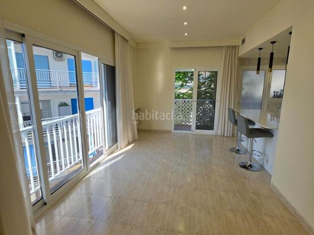 Piso en venta en Sitges, Centre Costa Dorada. Piso en venta en el centro de Sitges con 4 terrazas y ascensor. Pisos.