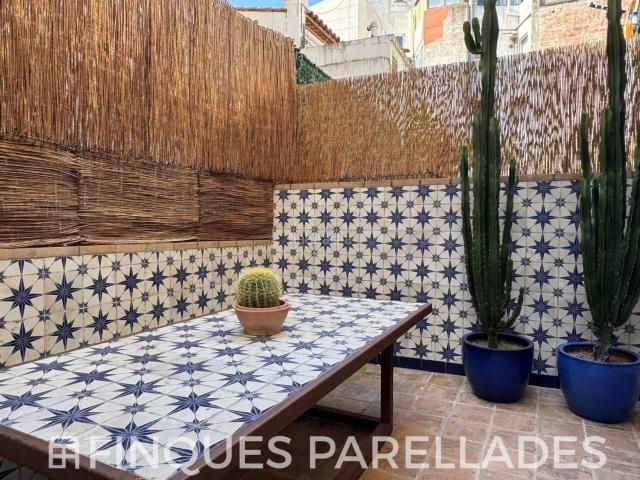 Piso en venta en Sitges, Centre Costa Dorada. Planta baja dúplex en venta en el centro de Sitges. Pisos.