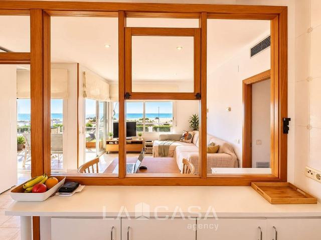 Piso en venta en calle Del Ferrocarril, Sitges, de 66 m² 2 habitaciones por 630.000