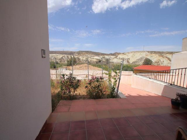 Piso en venta en Sorbas. INTERESANTE PROPIEDAD PARA INVERSION. Pisos.