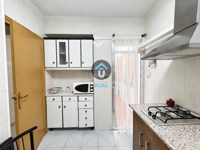 Piso en venta en Talavera de la Reina, Centro Corte Inglés. PISO DE TRES HABITACIONES CON TERRAZA Y ASCENSOR. Pisos Talavera de la.