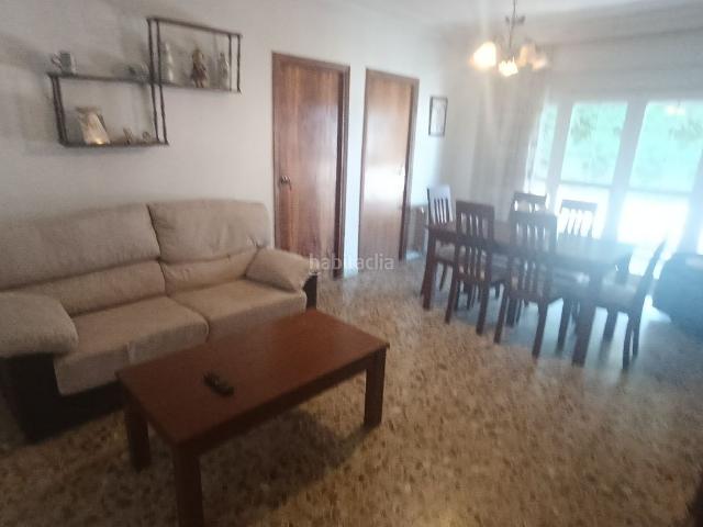 Piso en venta en Talavera de la Reina, El Pilar La Estación. ZONA PLAZA DE ESPAÑA. Piso de 4 Dormitorios, Salón, Cocina, Despensa, Baño y Aseo, Terraza y Tendedero. CALEFACCIÓN. ASCENSOR. Pisos.
