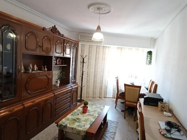 Piso en venta en Talavera de la Reina, Patrocinio Nueva Talavera. ZONA PATROCINIO DE SAN JOSE. Piso de 120 m2, 3 Dormitorios, Salón, Sala de Estar, Cocina, Terraza y Tendedero. AIRE ACONDICIONADO.