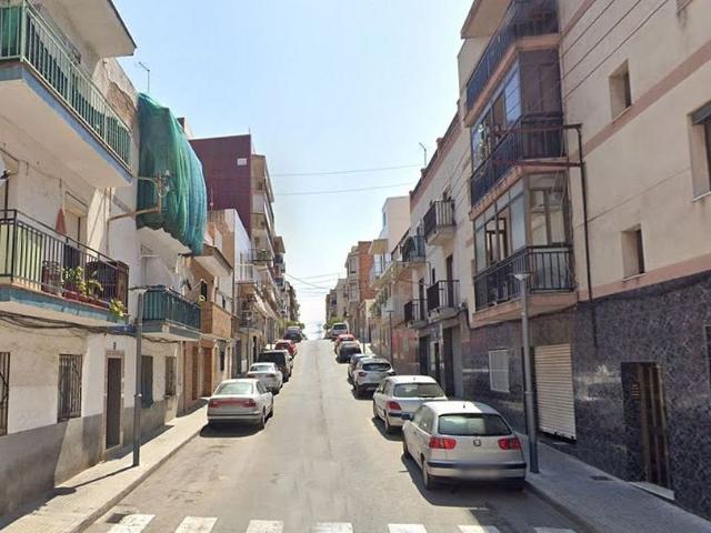 Piso en venta en Tarragona, de 71 m² 3 habitaciones por 43.000
