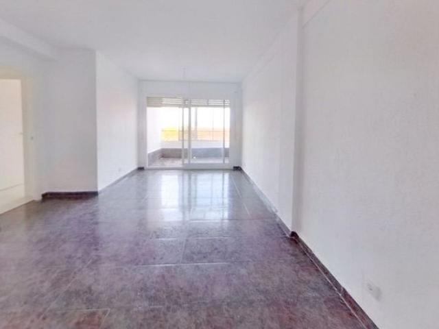 Piso en venta en Tarragona, de 111 m² 3 habitaciones por 171.000