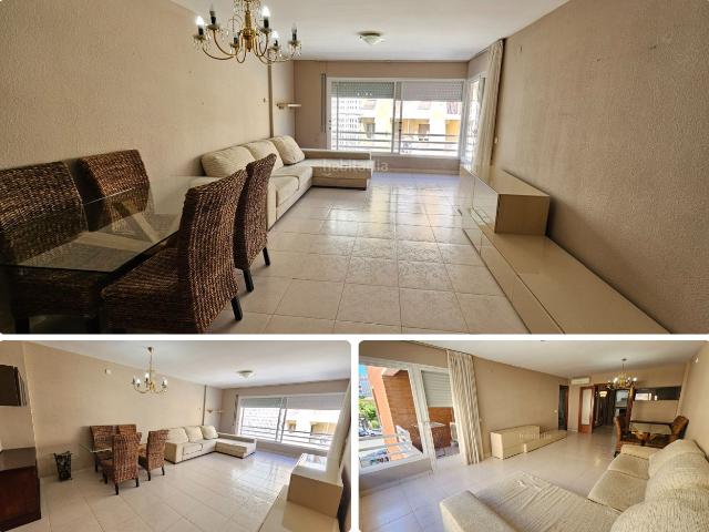 Piso en venta en Tarragona, Nou Eixample Nord Costa Dorada. Amplio piso en Santa Joaquina de Vedruna con 4 habitaciones. Pisos.