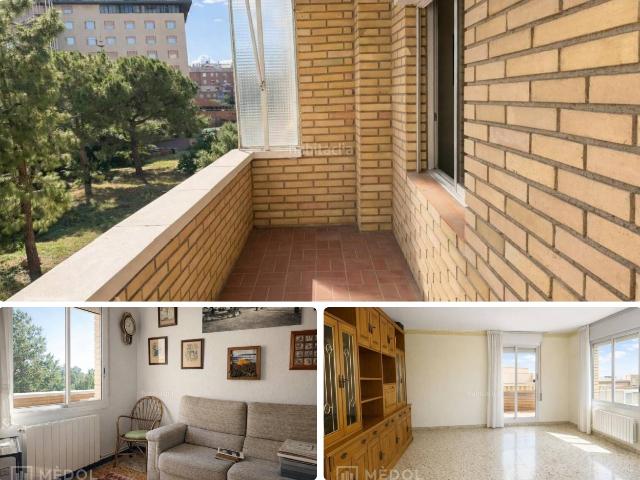 Piso en venta en Tarragona, Nou Eixample Nord Costa Dorada. Piso amplio con parking en Avenida Catalunya. Pisos.