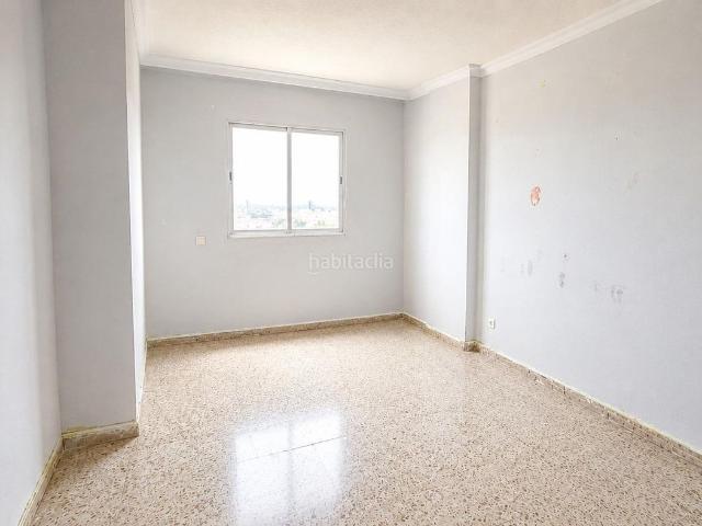 Piso en venta en Telde, San Gregorio. PISO EN ESQUINA, MUY LUMINOSO Y CON GRANDES POSIBILIDADES EN LOS PICACHOS TELDE. Pisos.