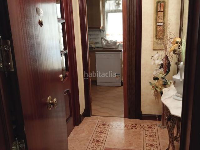 Piso en venta en Terradillos. Luminosa vivienda de 3 habitaciones exteriores con ascensor, dos balcones y calefacción comunitaria, en urbanización El Encinar. Pisos.