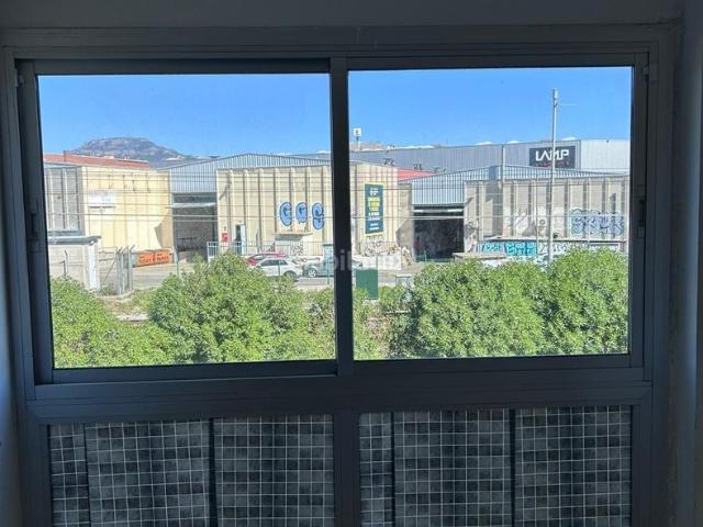 Piso en venta en Terrassa, Ca n'Anglada. PISO DE UNA HABITACIÓN EN EL PASSEIG 22 DE JULIOL. Pisos.