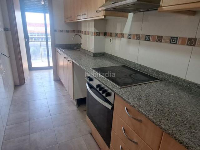 Piso en venta en Terrassa, Ca n'Anglada. PISO EN TERRASSA con parquing y trastero. Pisos.