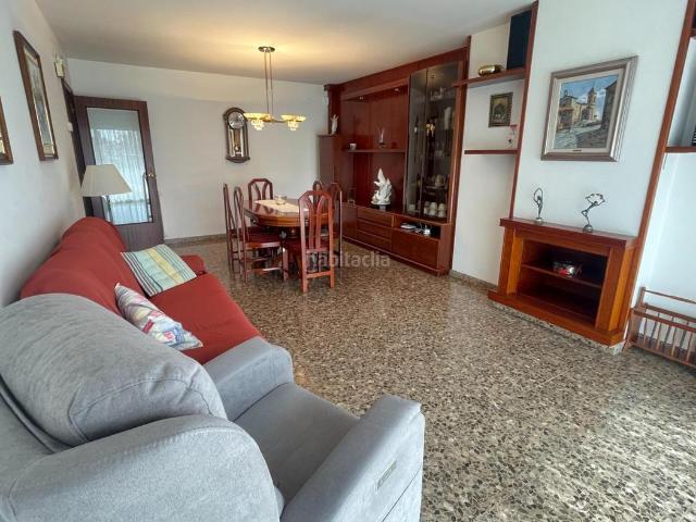 Piso en venta en Terrassa, Can Boada. PIS AMB BALCÓ I ASCENSOR A CAN BOADA DE TERRASSA. Pisos.