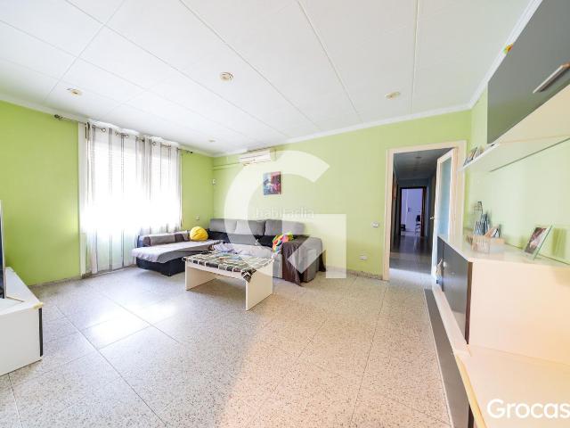 Piso en venta en Terrassa, Can Palet. LISTO PARA ENTRAR A VIVIR EN CAN PALET. Pisos.