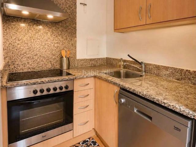 Piso en venta en Terrassa, Can Palet. Piso seminuevo con ascensor y plaza de parking en finca del año 2005. Pisos.