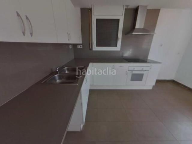 Piso en venta en Terrassa, Can Parellada. Chalet adosado en venta en calle Grecia. Pisos.